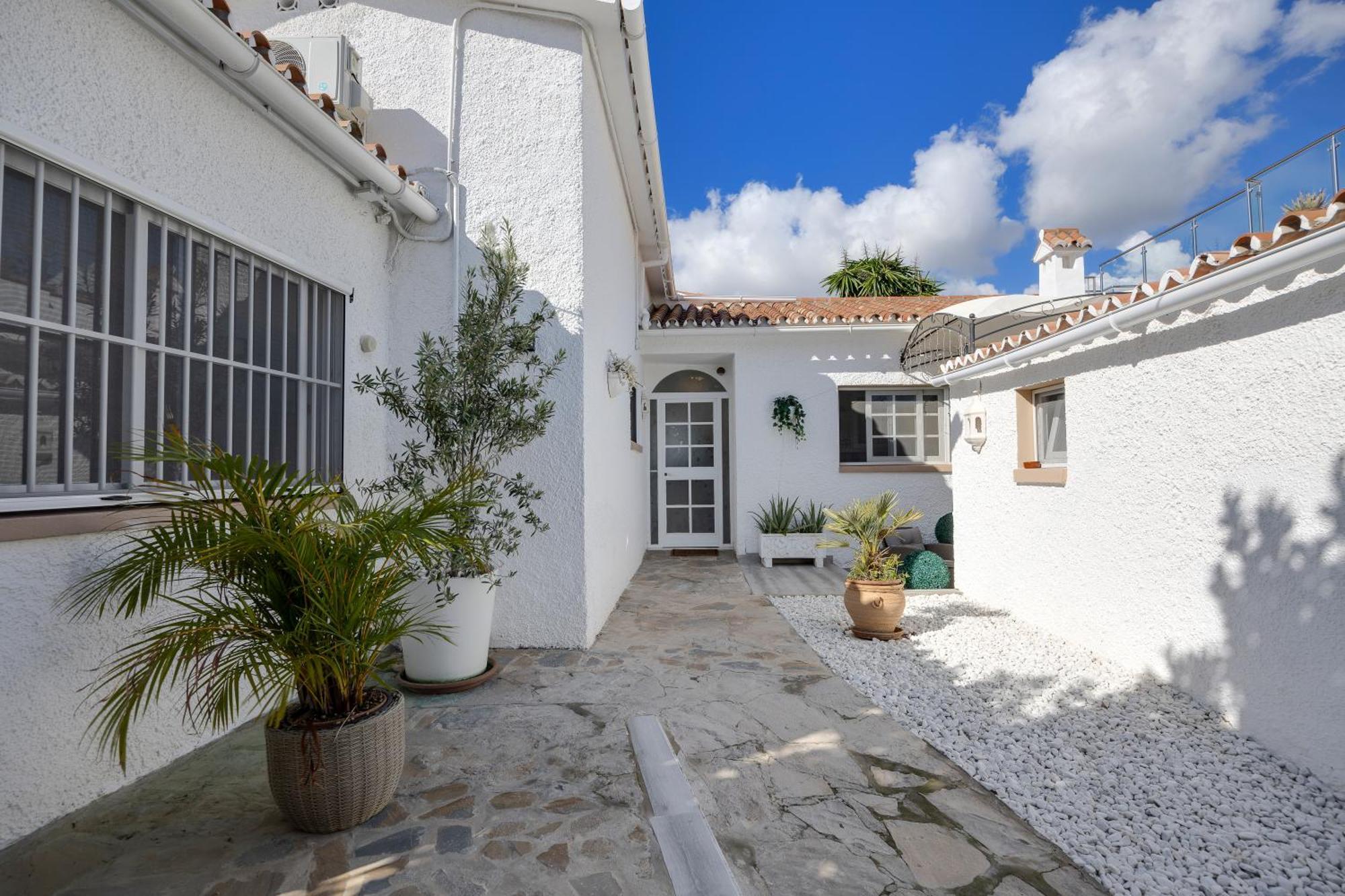 Villa Casacara Marbella Beachside Costabella -Spain Extérieur photo