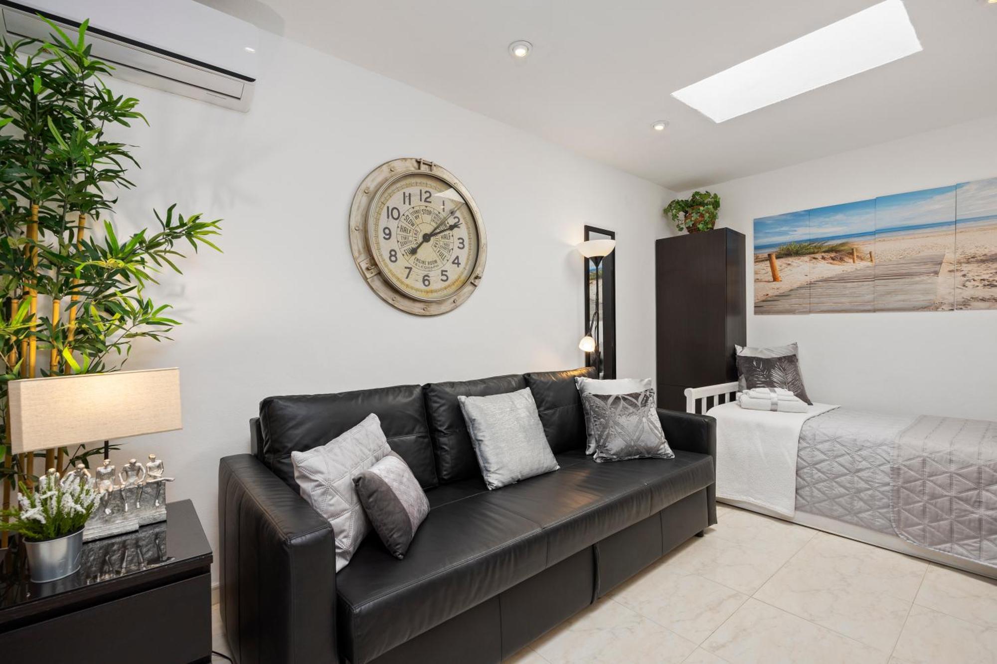 Villa Casacara Marbella Beachside Costabella -Spain Extérieur photo
